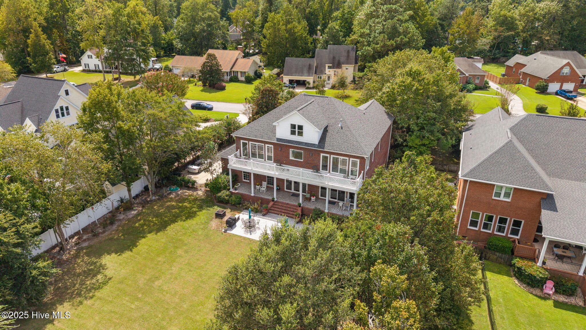 Image 4: 11-web-or-mls-DJI_20250912132906_0176_D