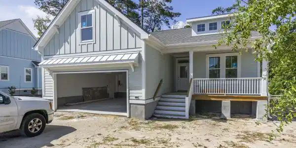 418 Raven Glen Drive