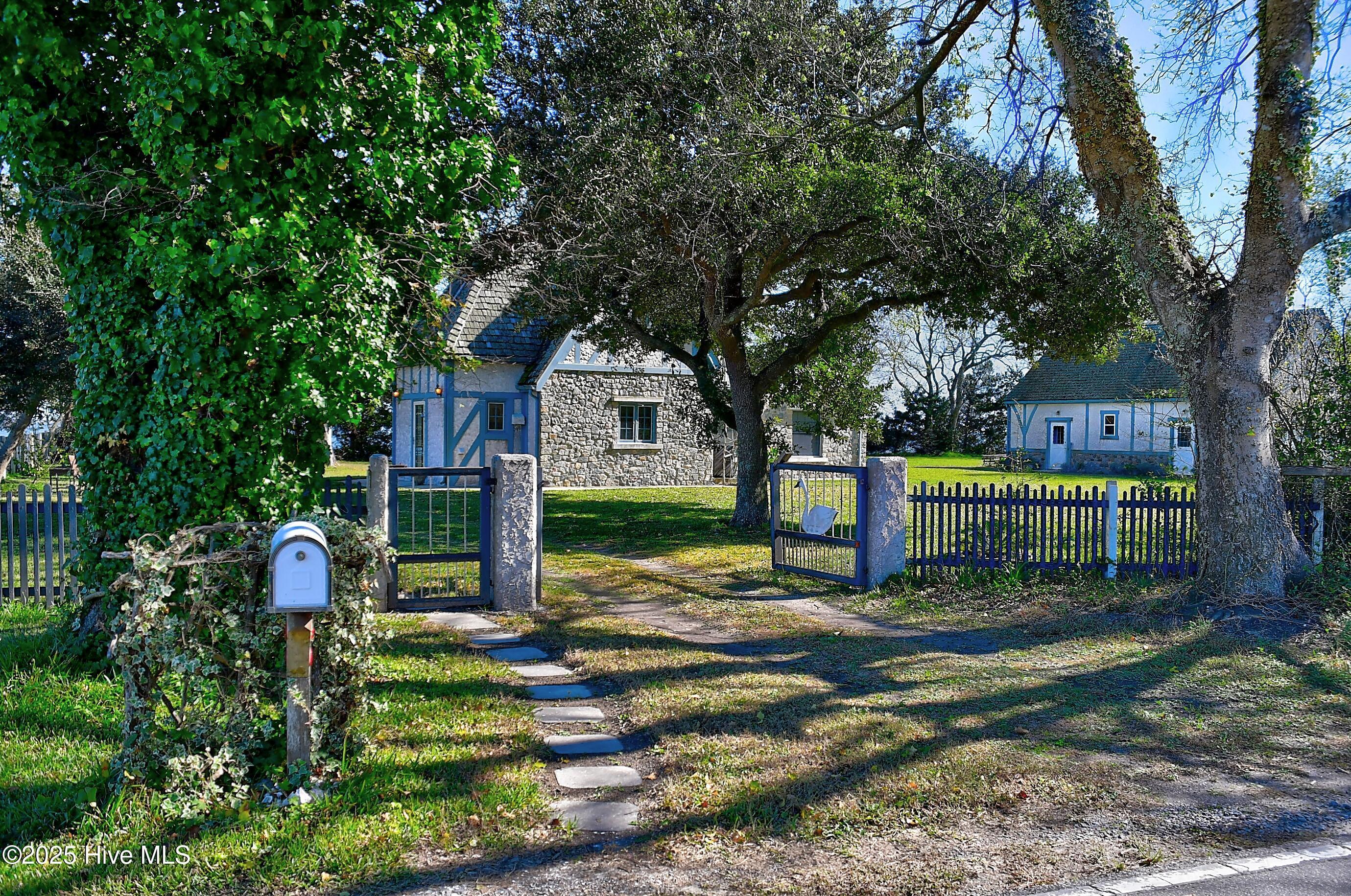 Image 1: 1-Exterior-Front