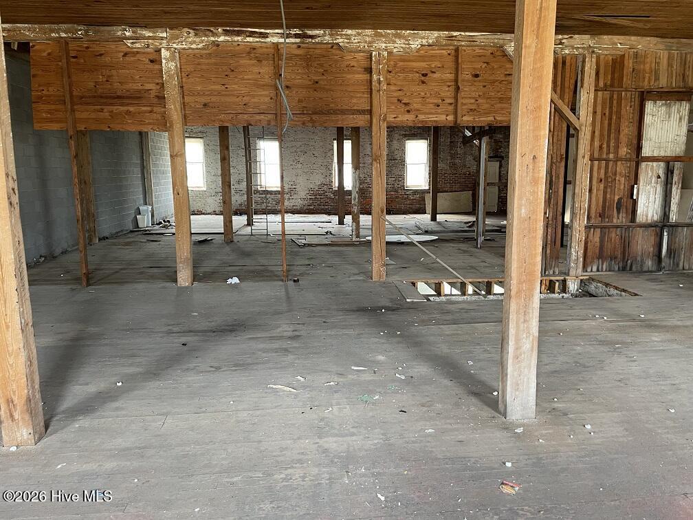 Image 2: 2ndfloor