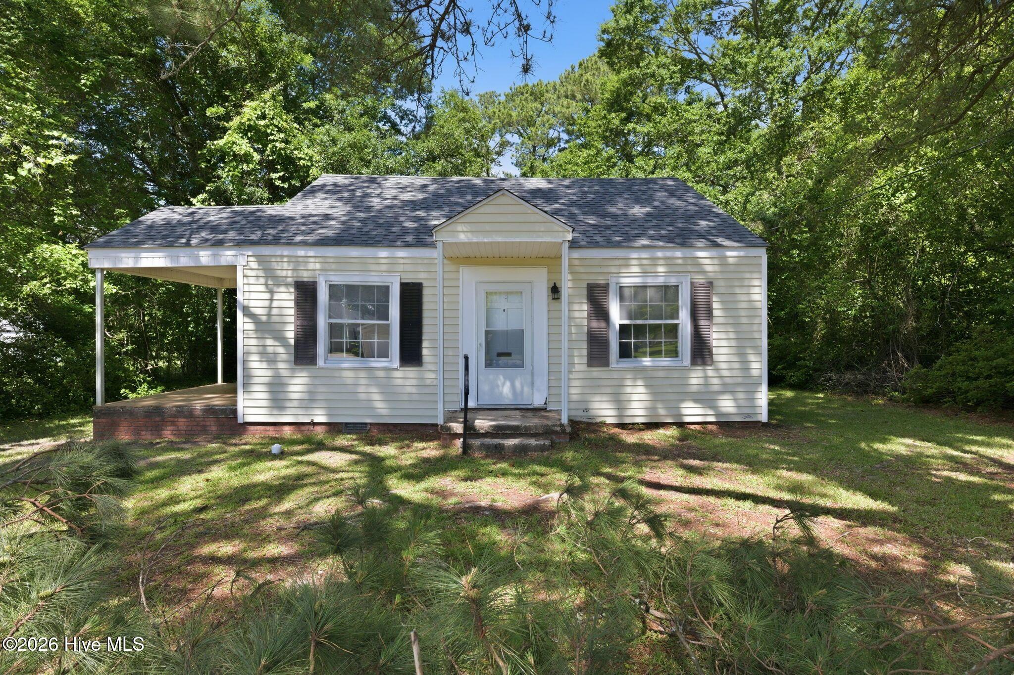 Image 2: 1610 Queen Anne Lane, New Bern, NC