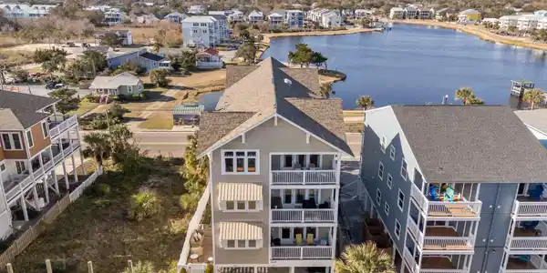 Image 2: 3-web-or-mls-DJI_20241213131446_0992_D