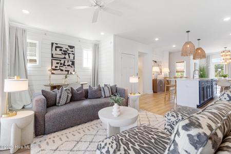 200 Olde Towne Yacht Club Drive