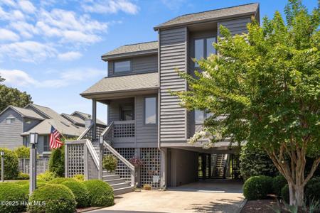 121 Forecastle Court