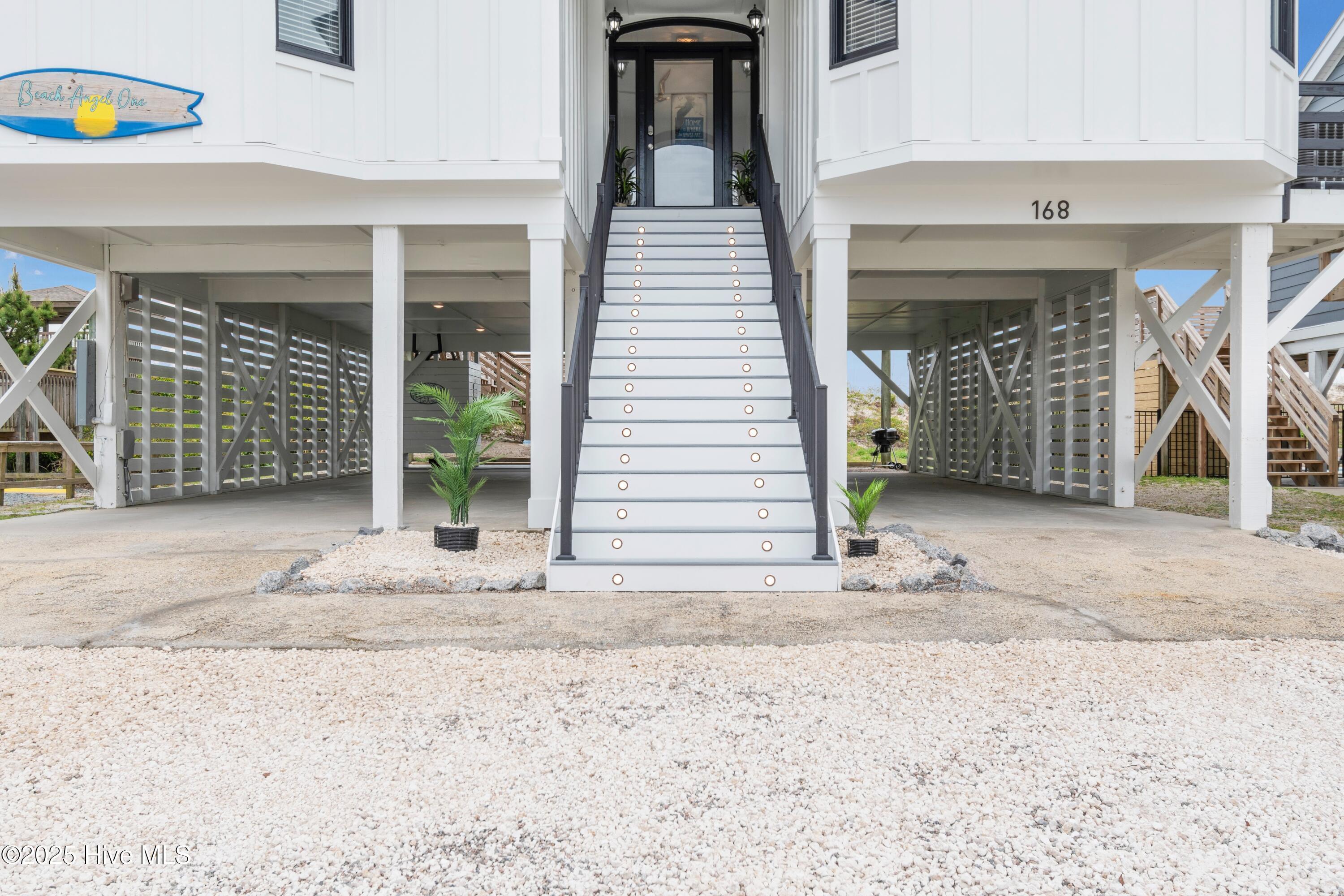 Image 4: 168EFirstSt - 3