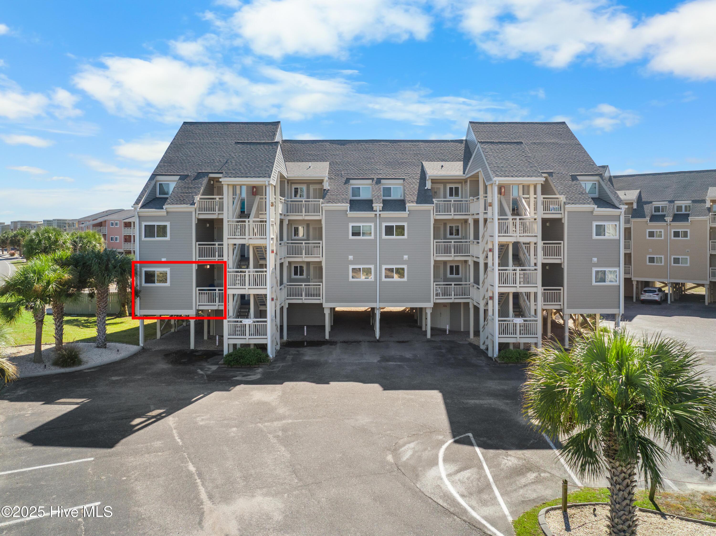 Image 2: 1000CaswellBeachRd801-2