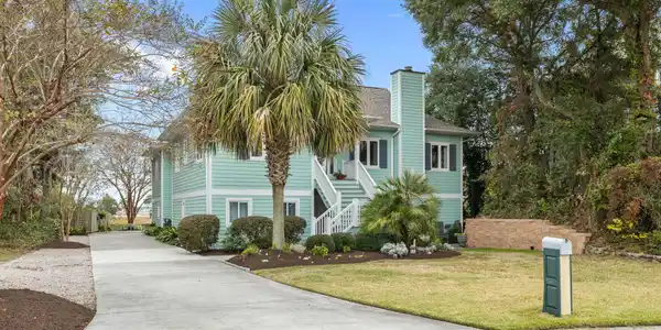 9804 Clarendon Drive