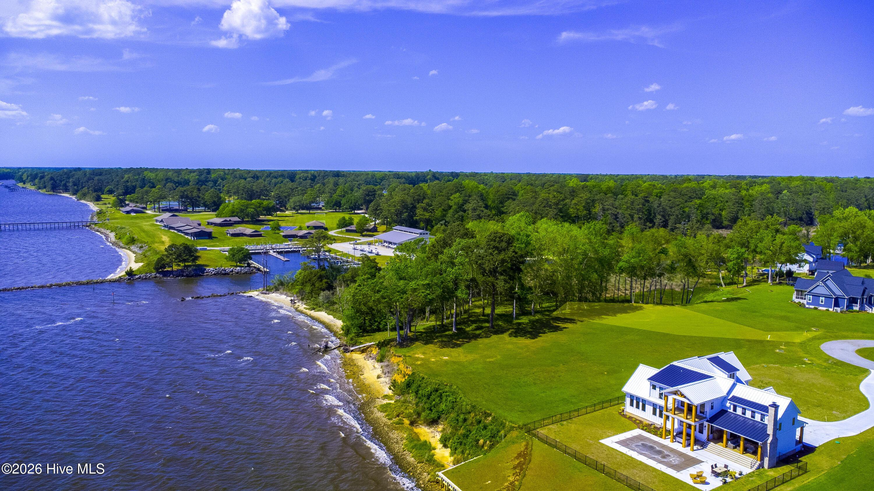 Image 3: 16 Wax Myrtle Court, Minnesott Beach