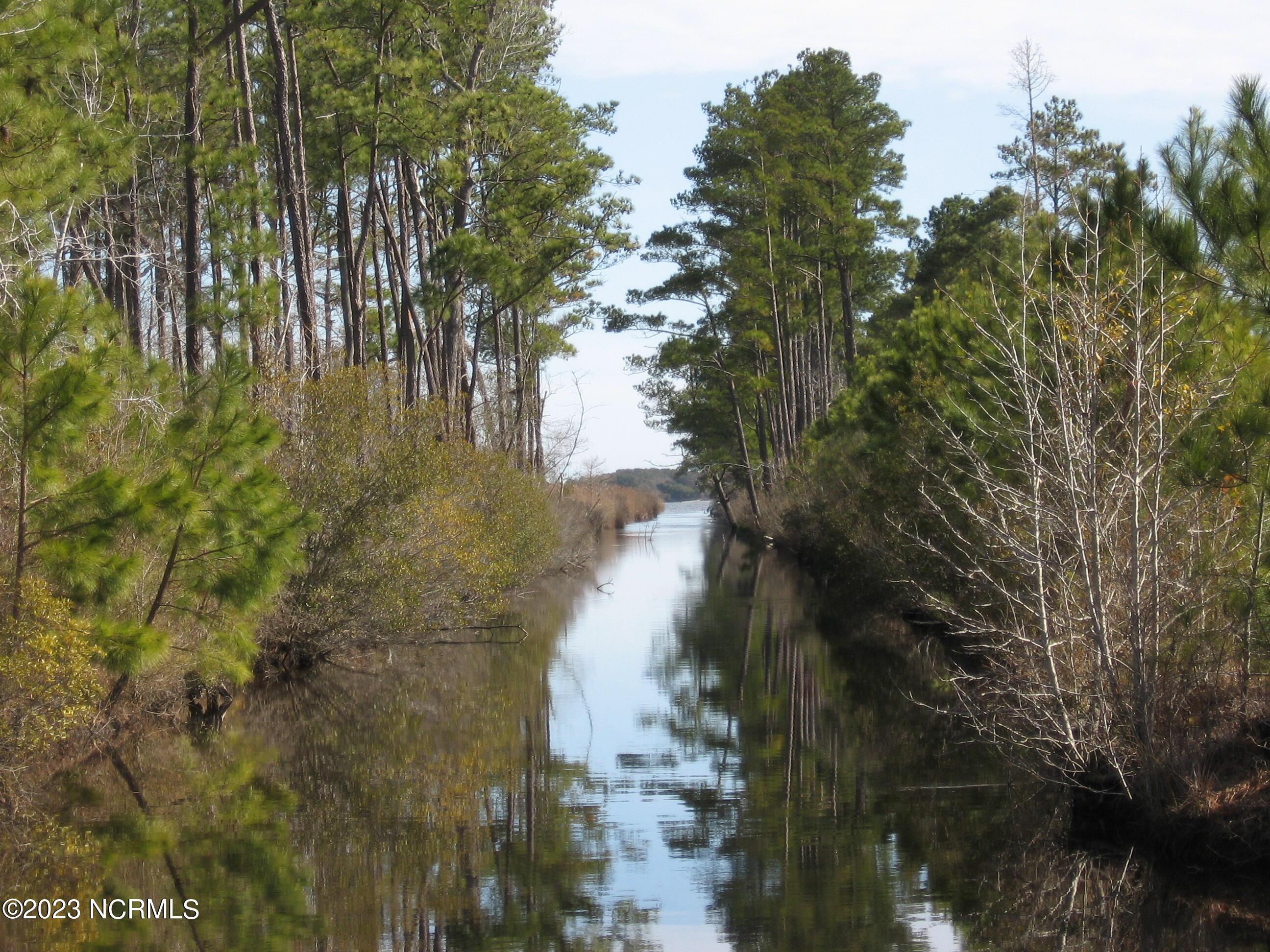 Image 2: Canal View 2