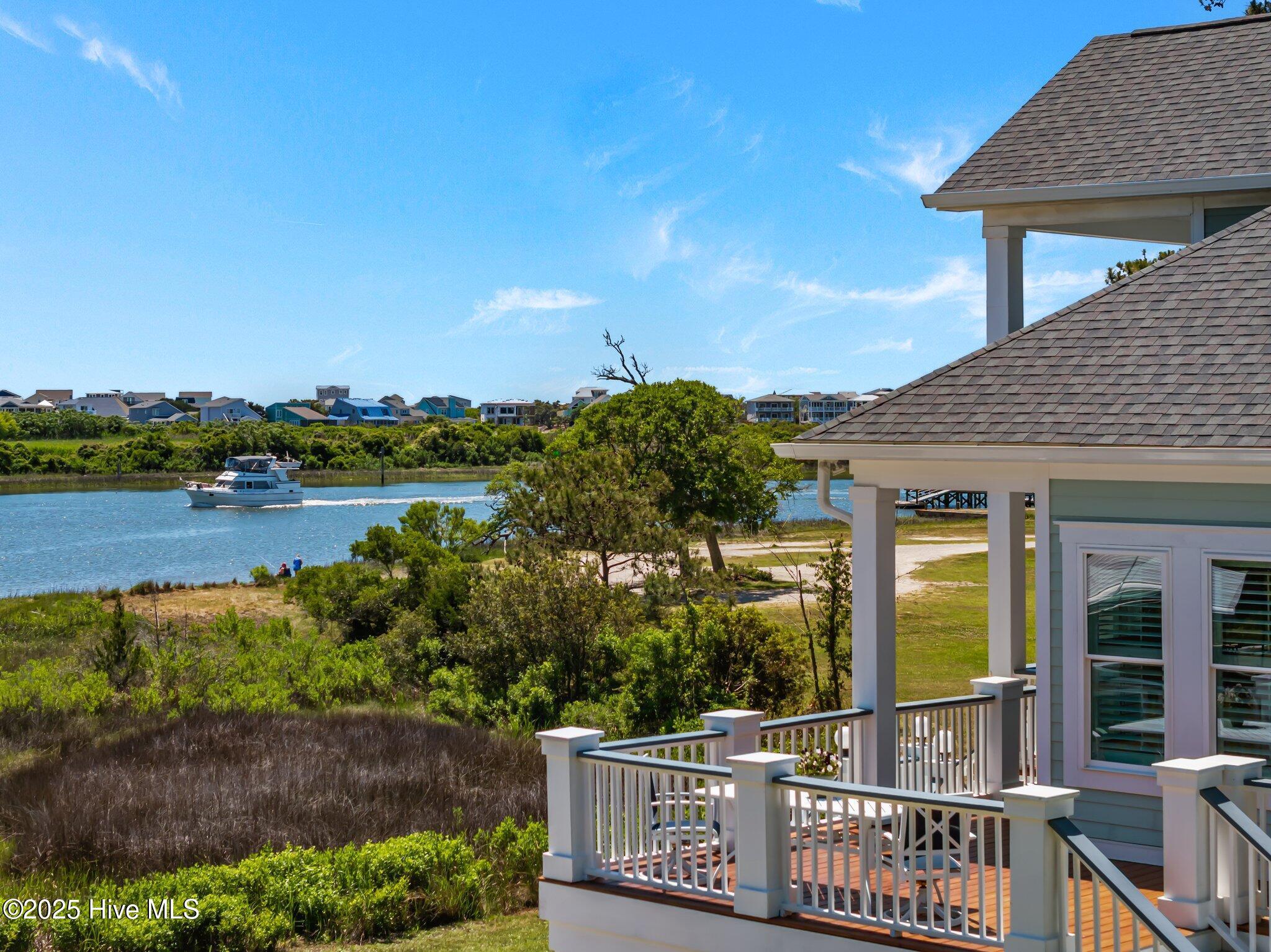 Image 4: 94-web-or-mls-DJI_20250429064506_0636_D