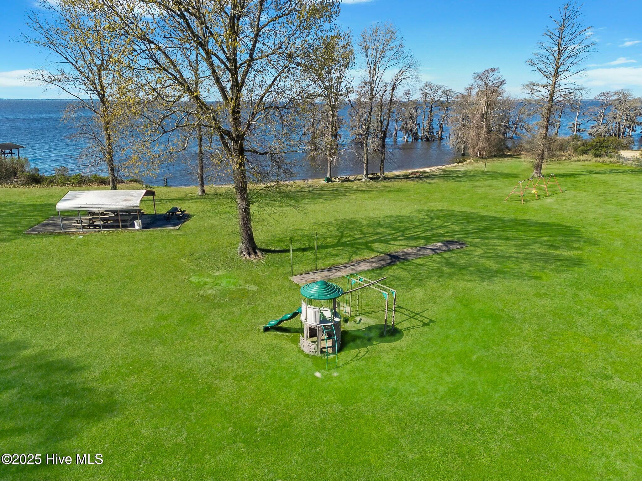 Image 3: Park