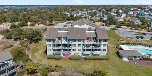 Image 2: 8-web-or-mls-DJI_20260402133542_0231_D