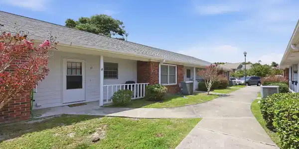 3905 Guardian Avenue Unit H32