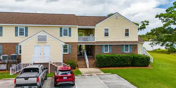 8047 Treasure Drive Unit 6