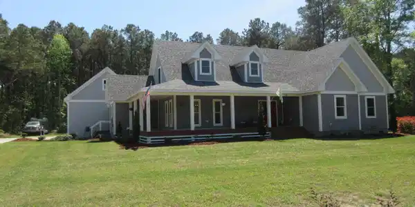 141 W Mobile Road
