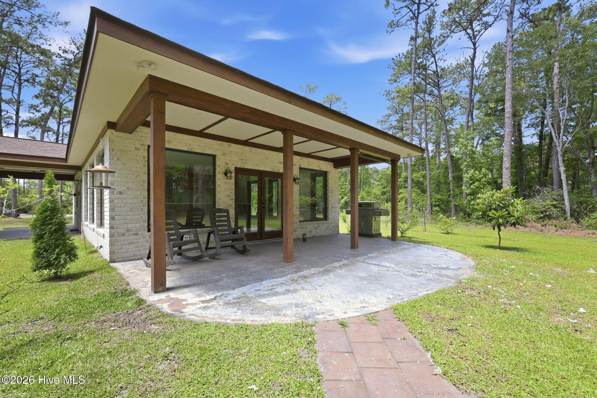Image 2: 13-web-or-mls-307 Crows Nest Rd 013