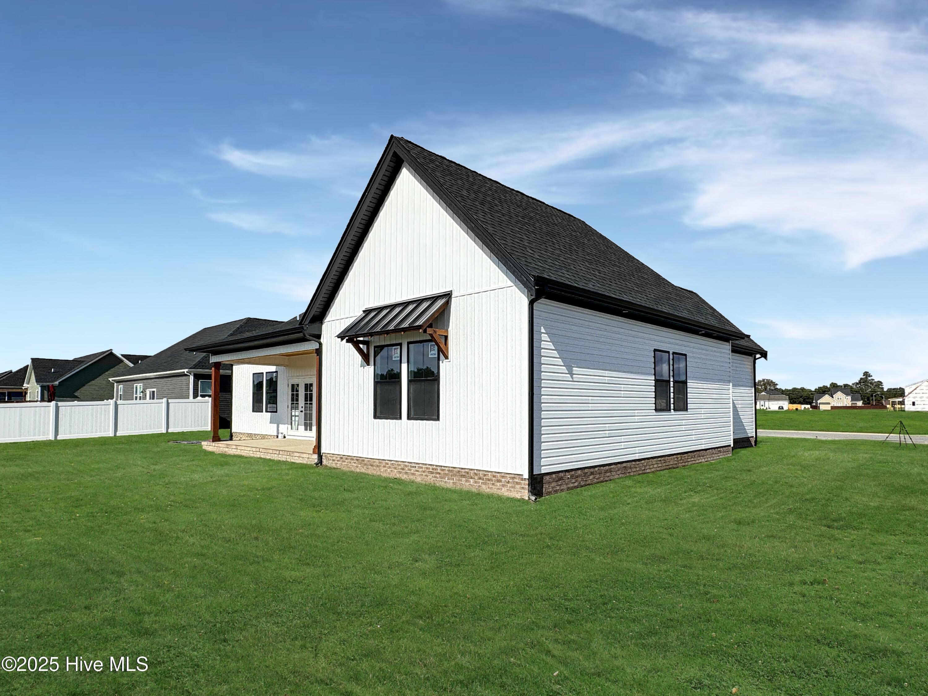 Image 3: Rear Angled