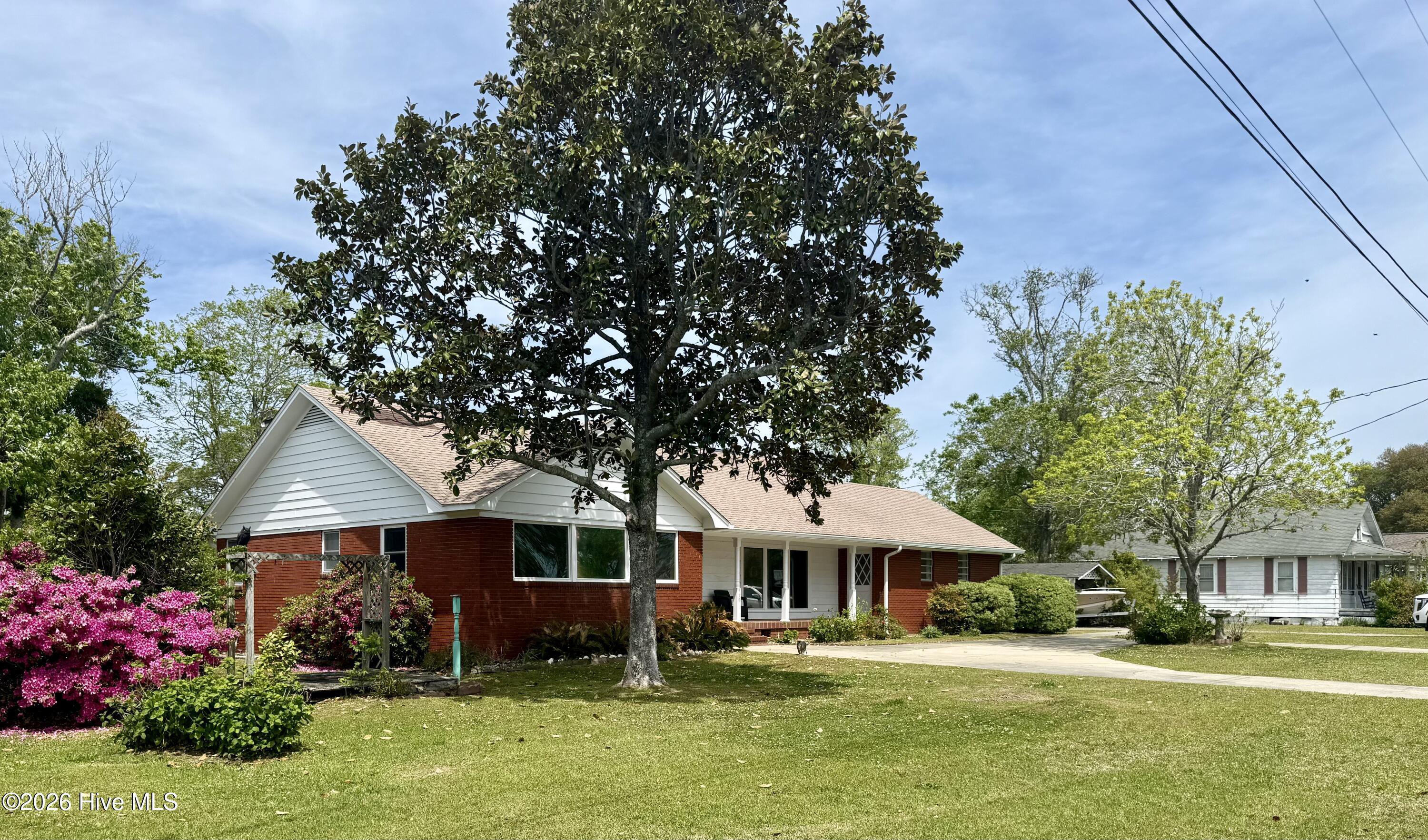 Image 1: 459 Shell Road