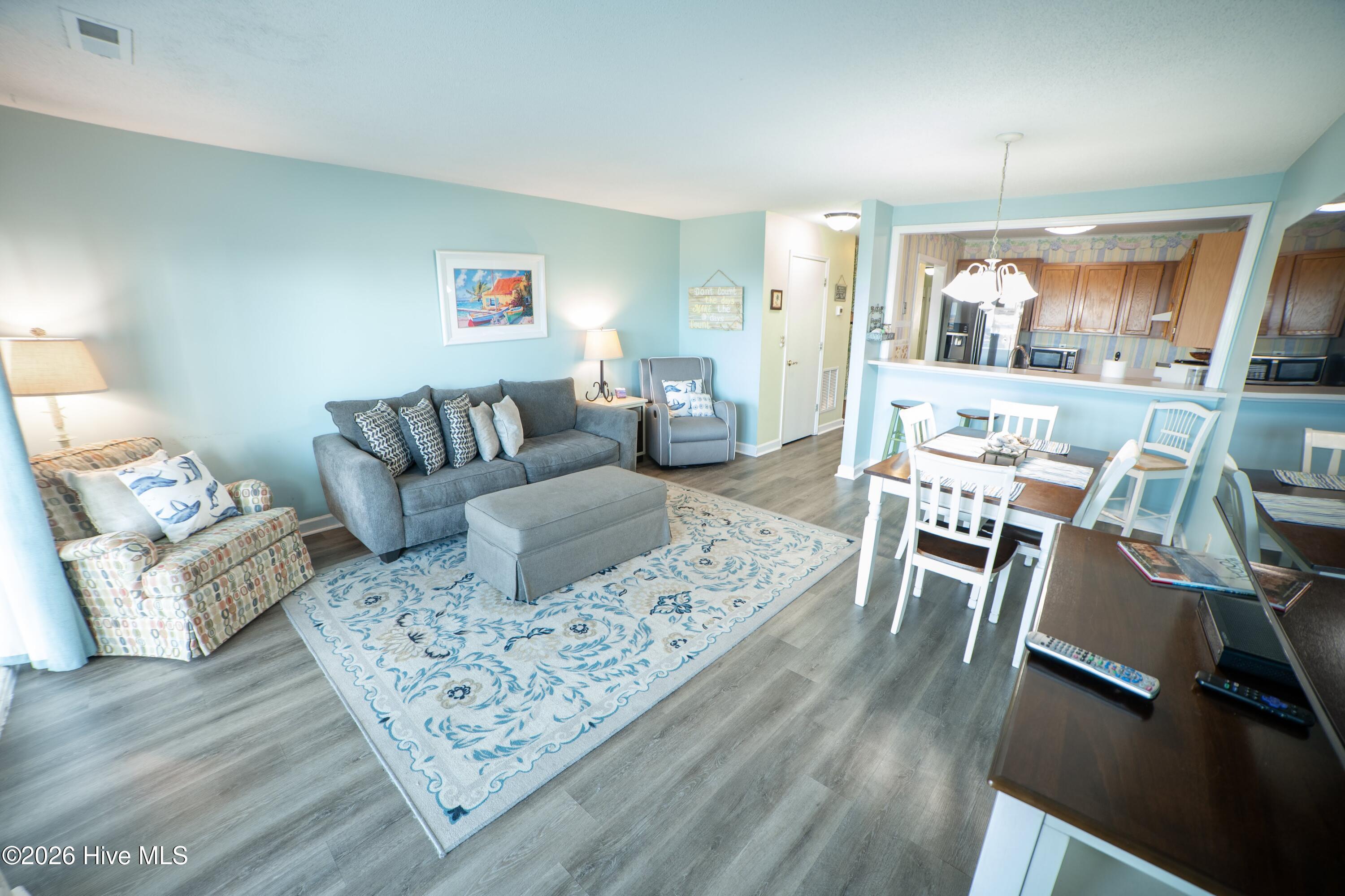 Image 3: Riggings_New Living Room-2