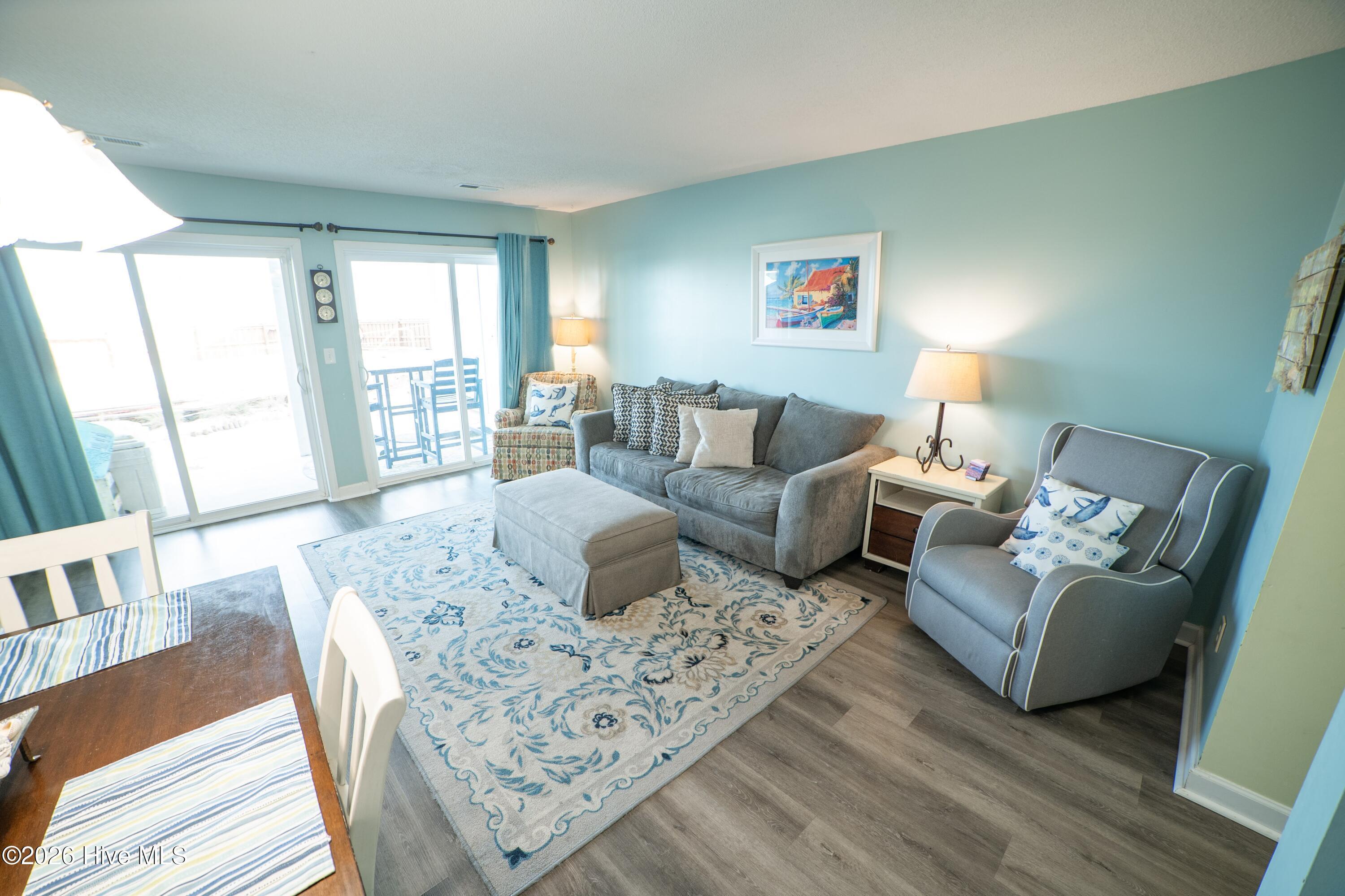 Image 4: Riggings_New Living Room-1