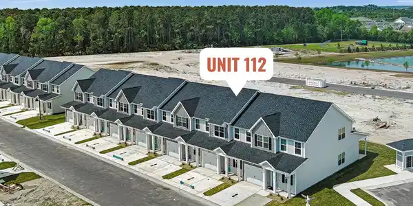 Image 2: New Townhome in Beaufort
