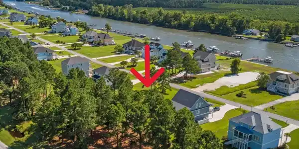 Image 4: arial view