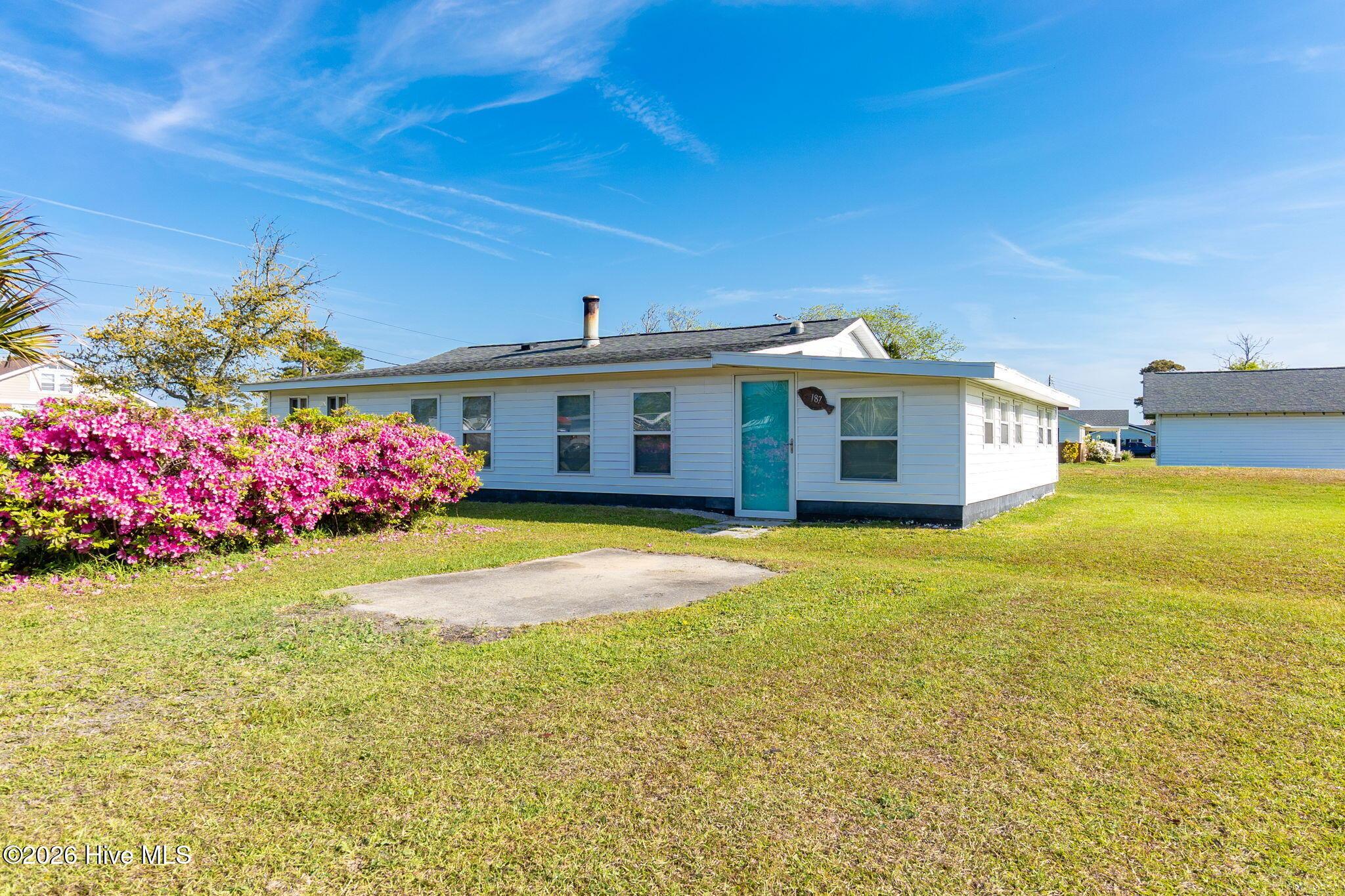 Image 1: 187 Mullens Dr