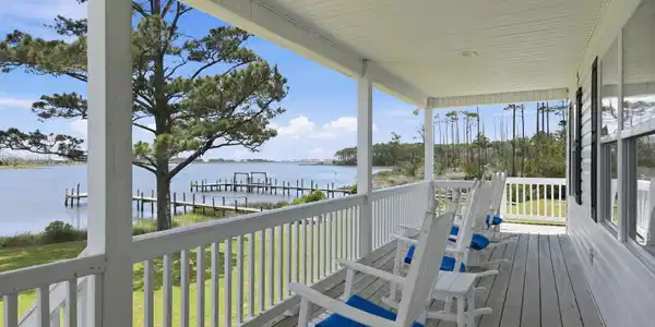 Image 3: water view back porch