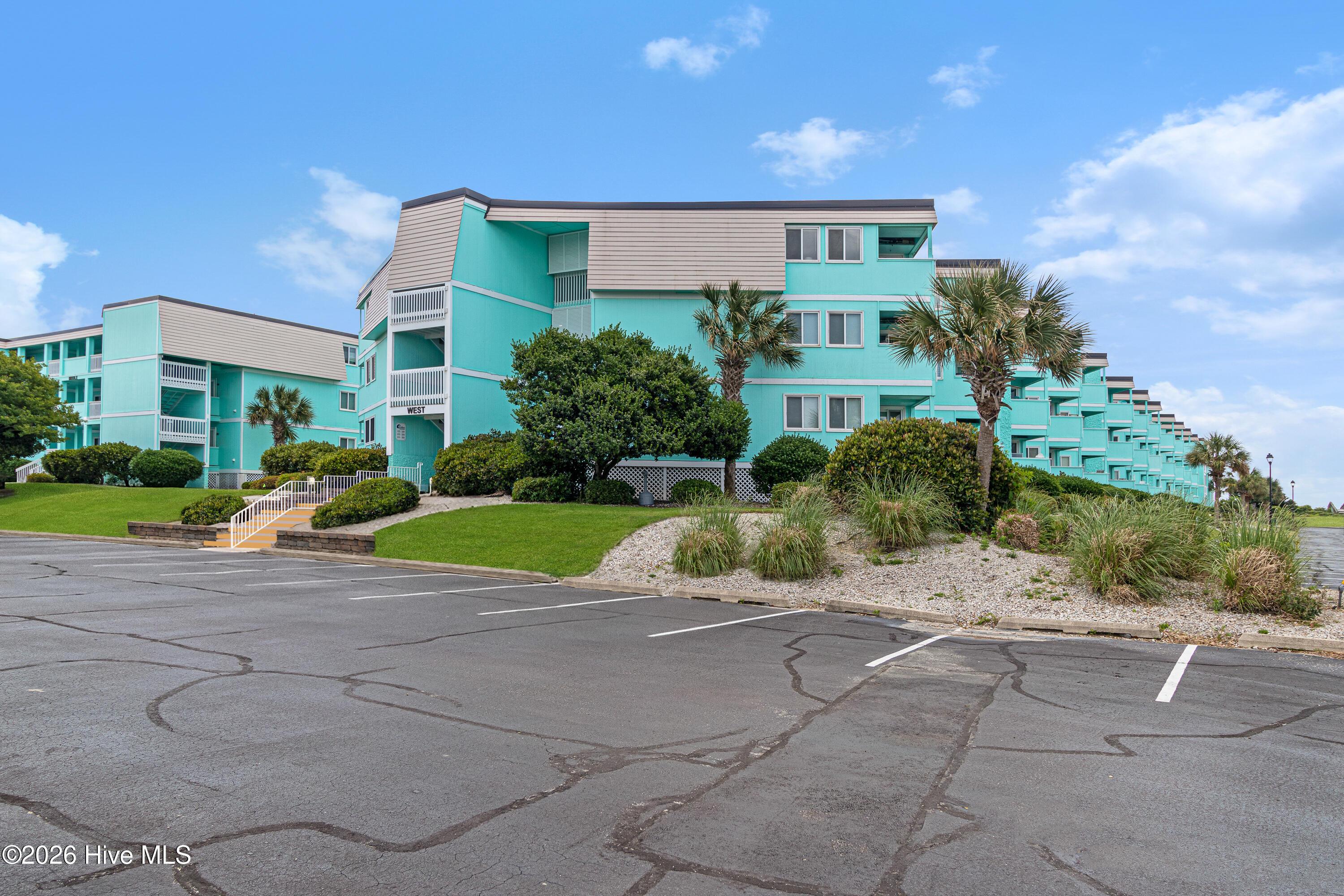 Image 2: Incredible Atlantic Beach condo