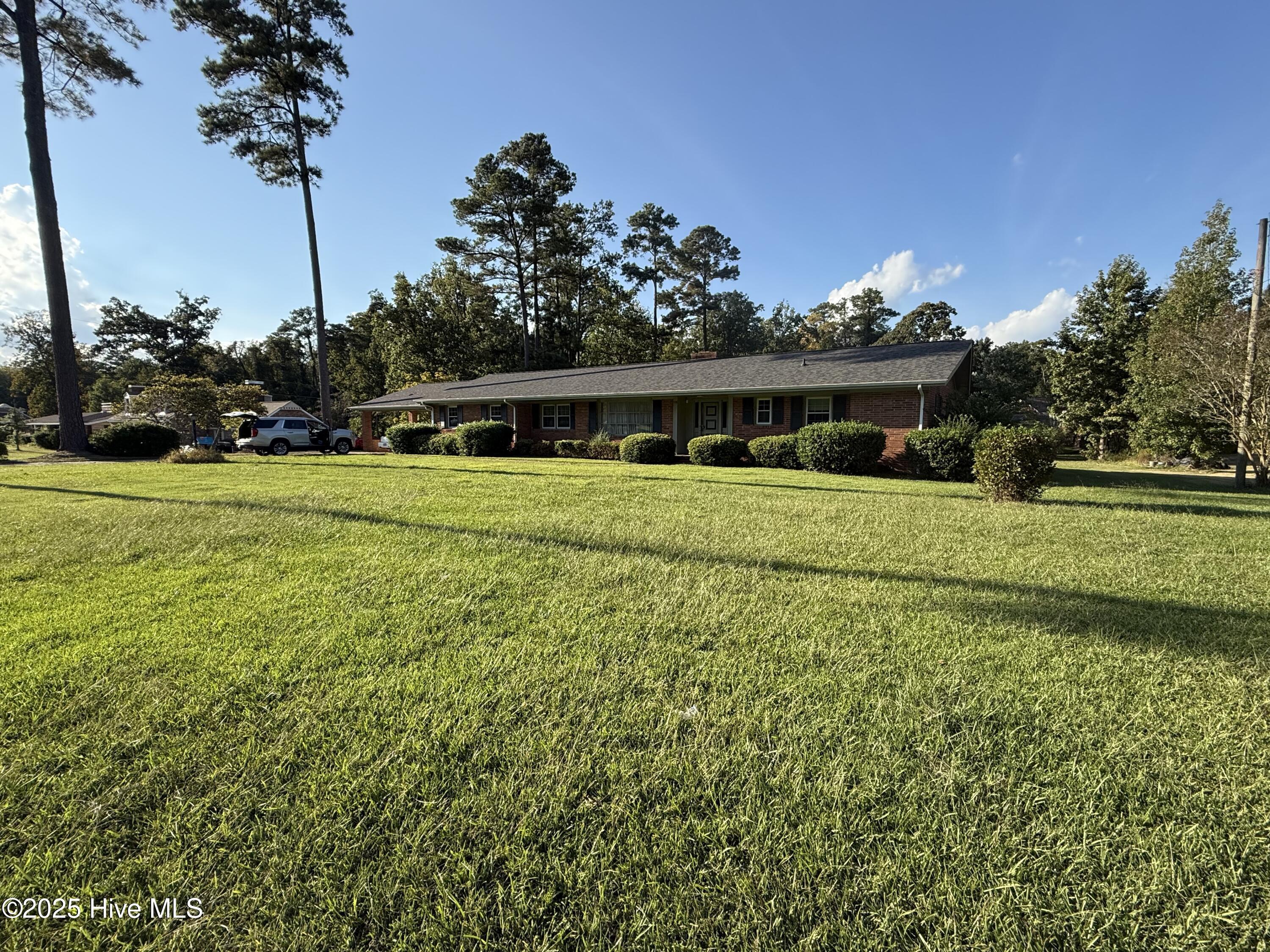 Image 4: Front of property