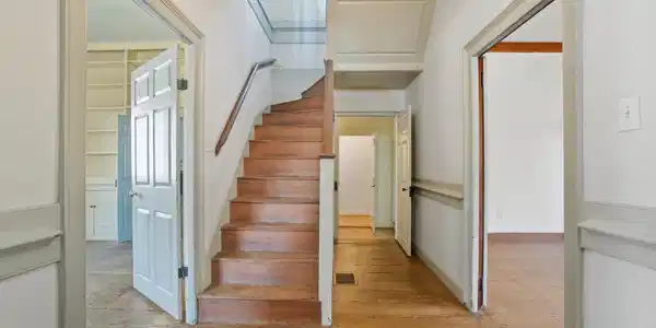 Image 4: 4