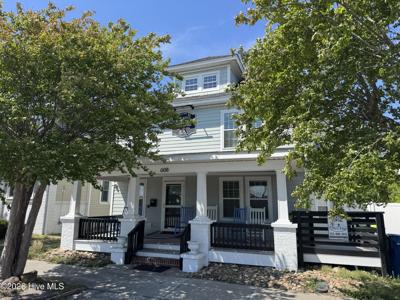 608 Arendell Street
