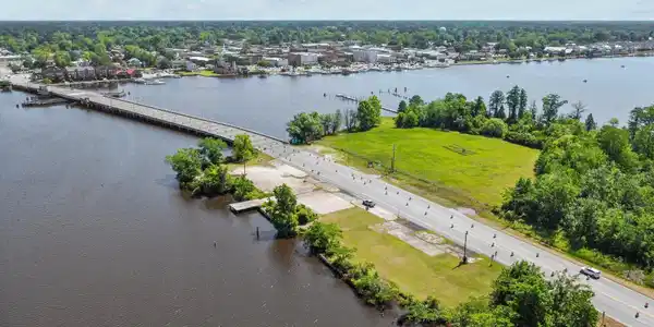 Image 2: 11-web-or-mls-DJI_0487