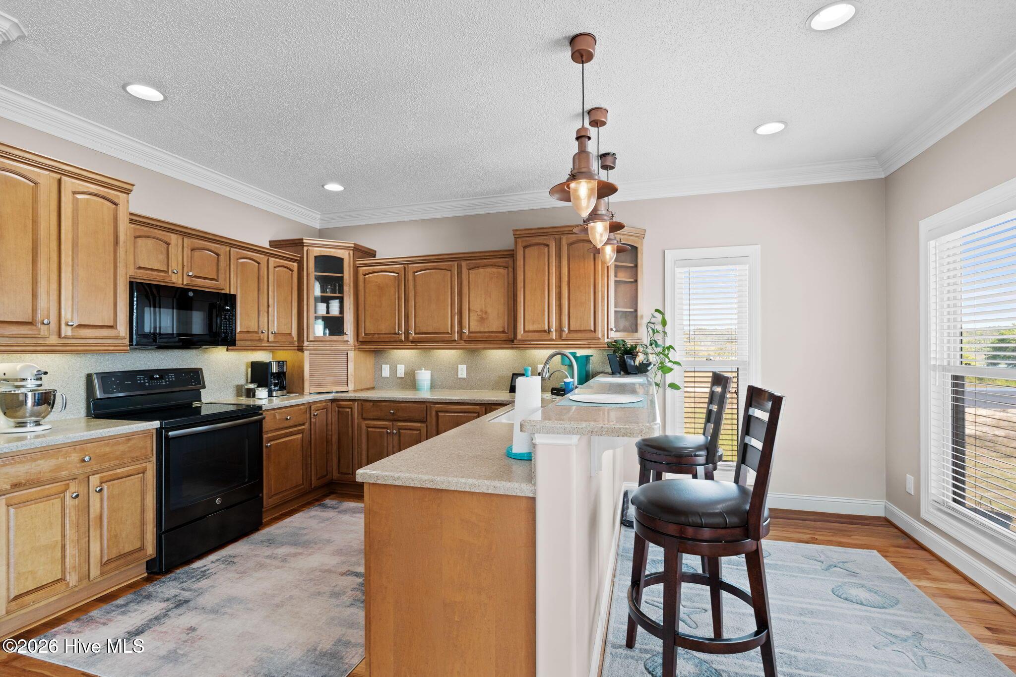 Image 4: 8-web-or-mls-CAMMediaLLC.com (38 of 76)