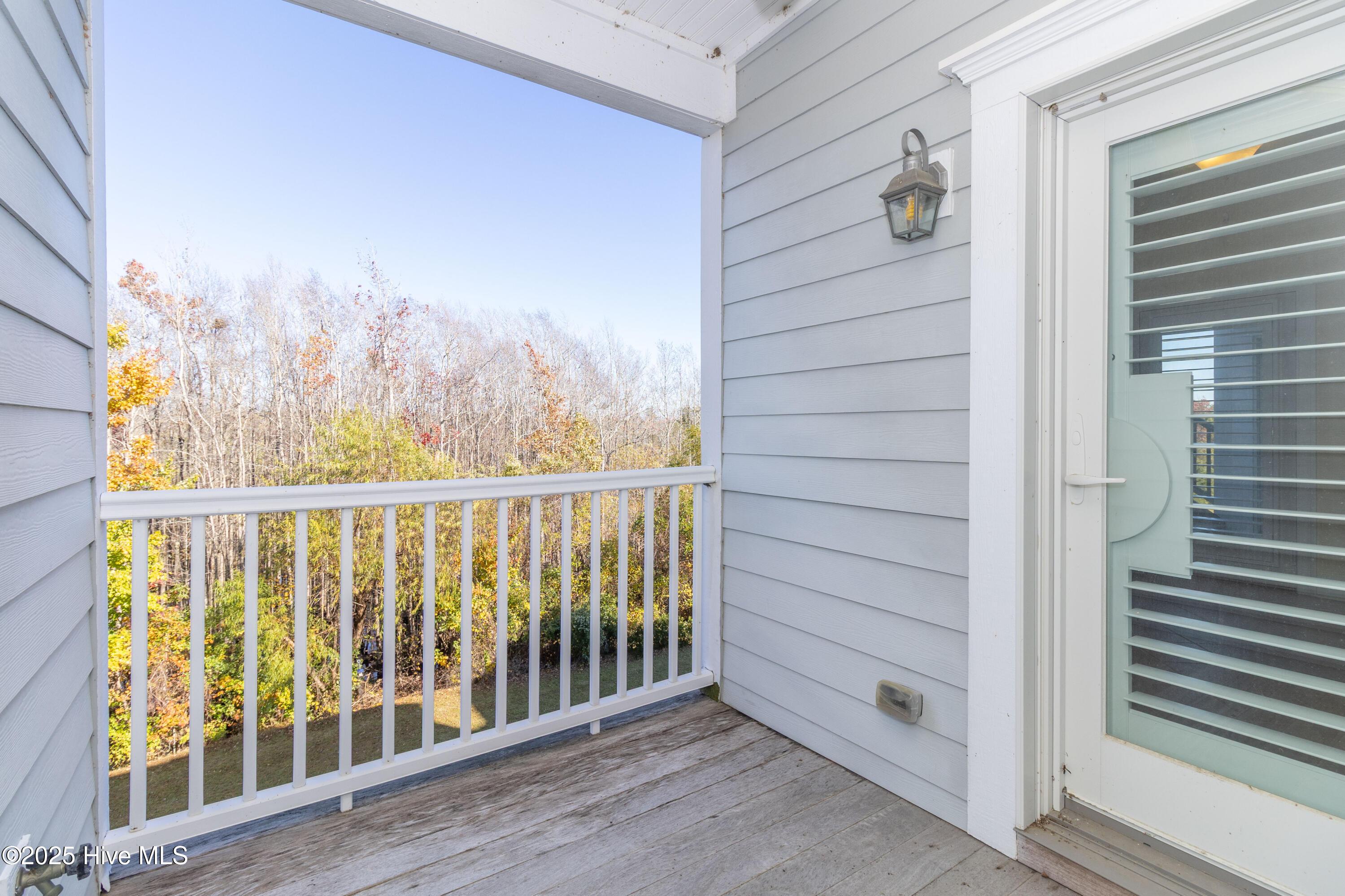 Image 4: Back Deck