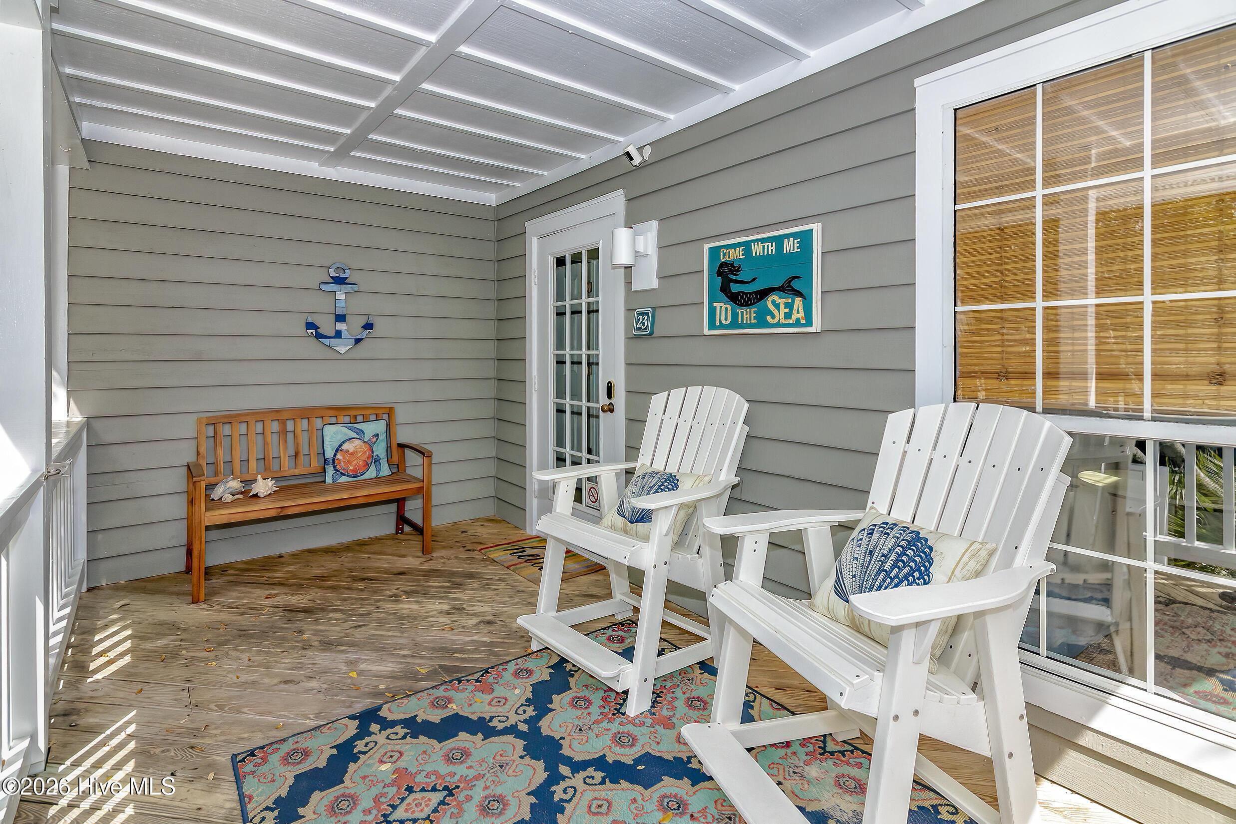 Image 4: Covered Porch