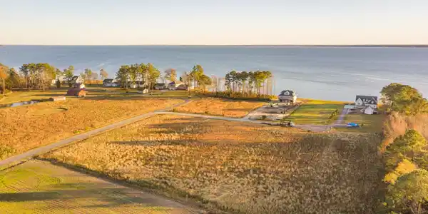 Image 2: Beaufort Bluffs (1)