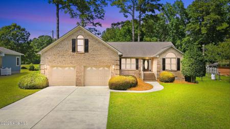 5208 Meadowbrook Drive