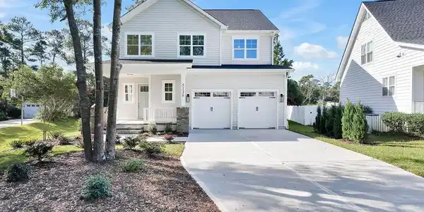 5138 Fernwood Drive