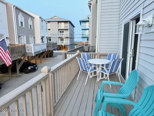 Image 2: deck (002)