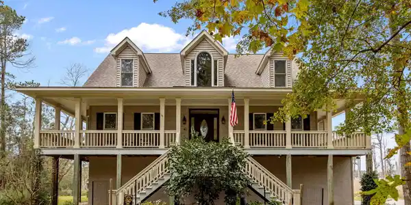 204 Tupelo Lane