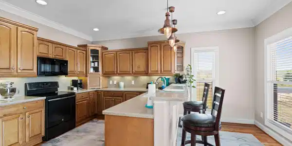 Image 4: 8-web-or-mls-CAMMediaLLC.com (38 of 76)