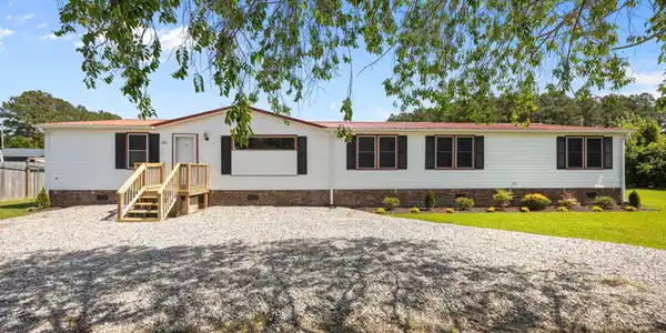 115 Great Oak Court