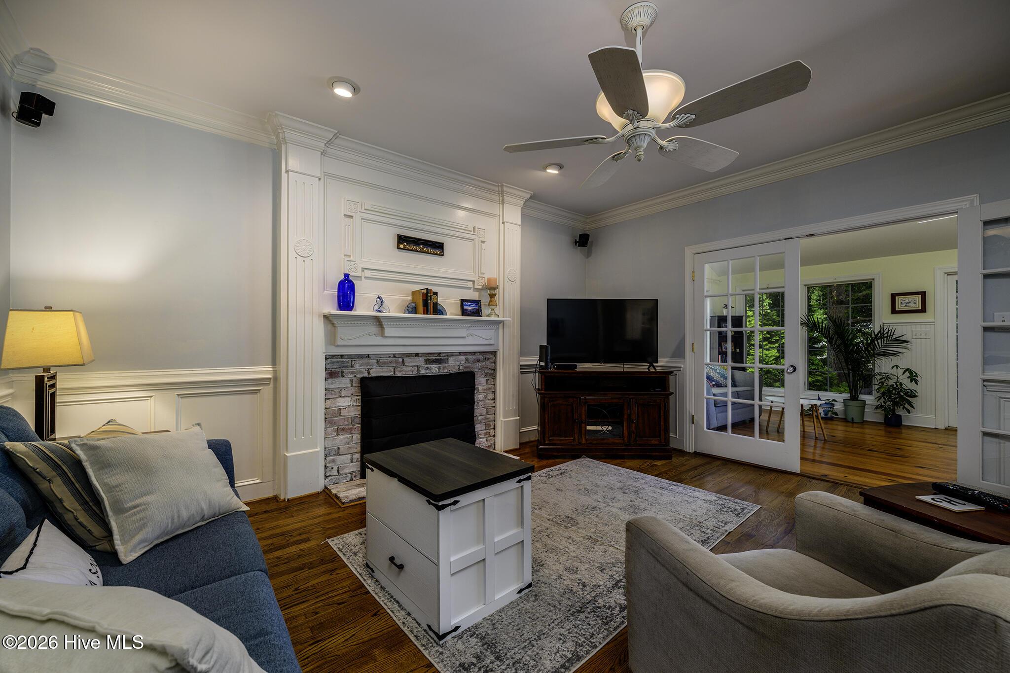 Image 2: Family Room towards Carolina Room