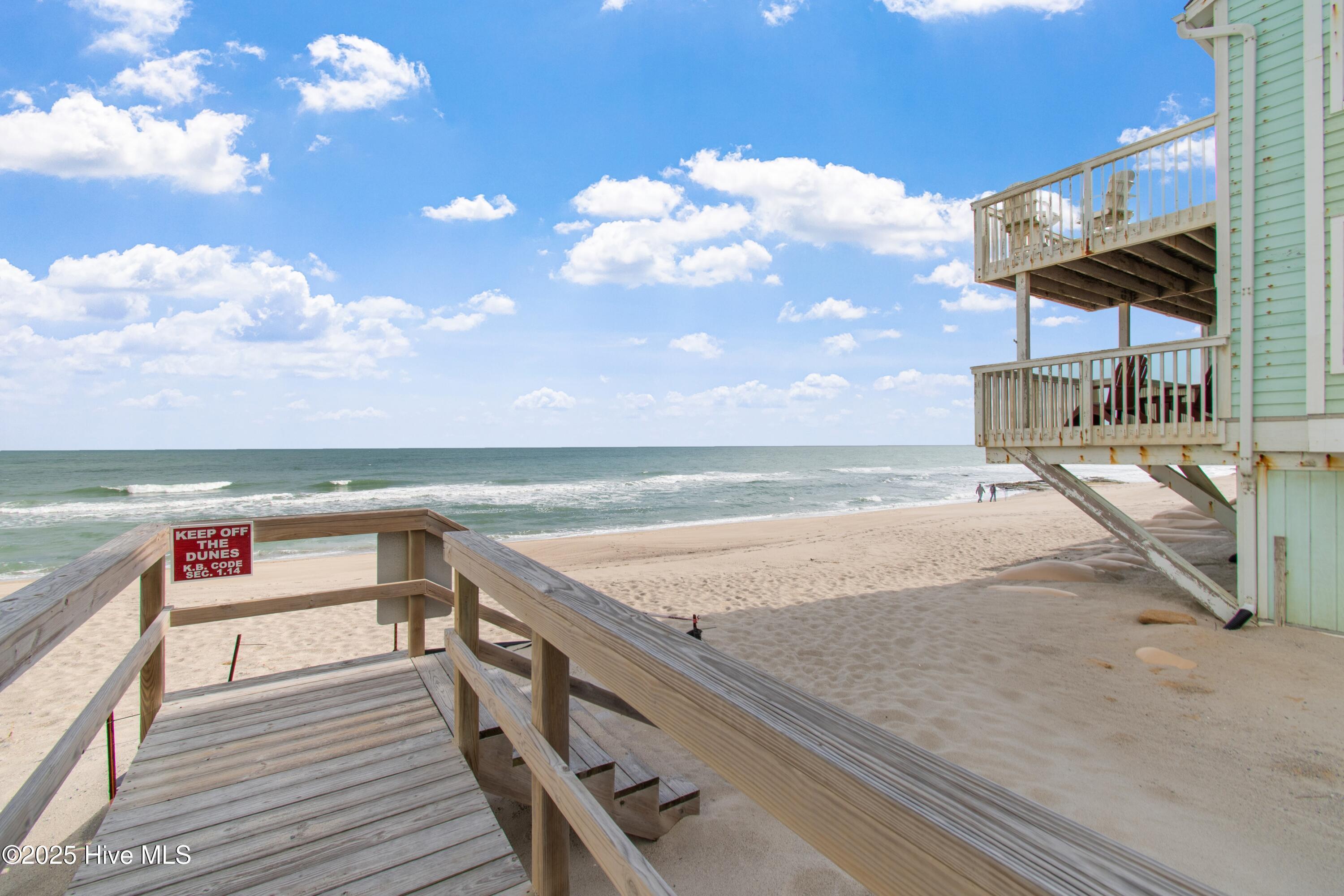 Image 4: 1701SandDollarCt - 7
