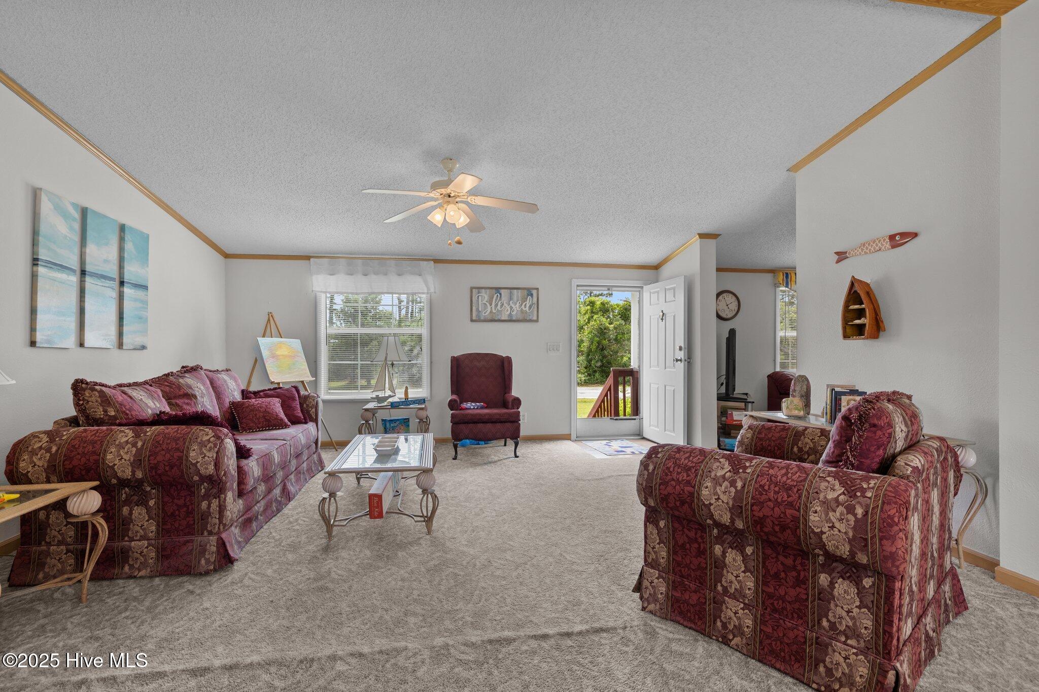 Image 3: 23-web-or-mls-1S3A4275