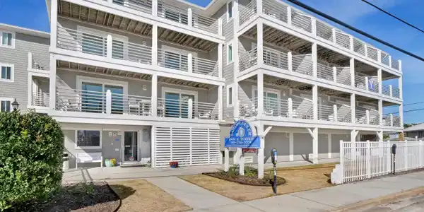 15 Nathan Avenue Unit 103