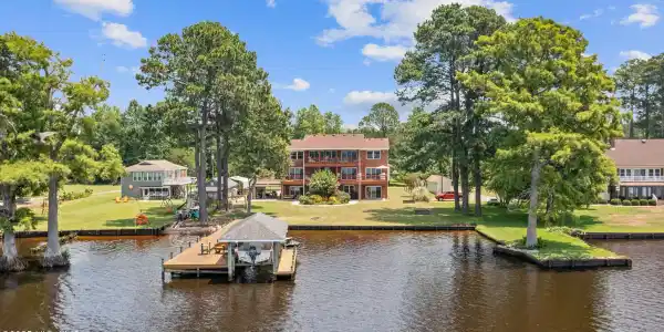 953 Old Ferry Road