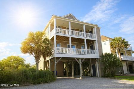 3725 Island Drive