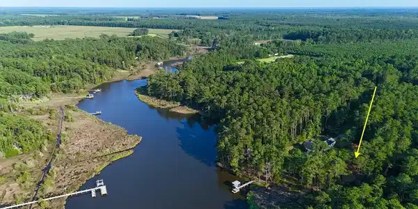 Image 4: 394 Bay Shores Rd